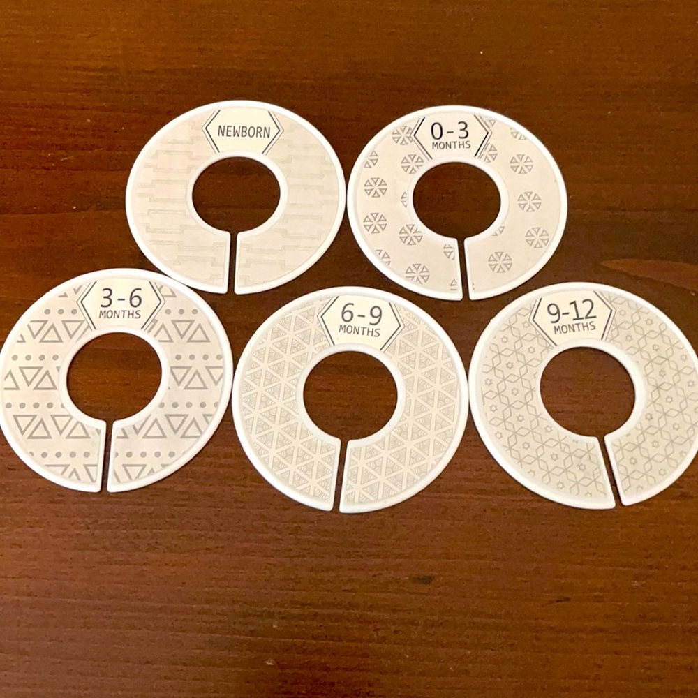 Closet dividers by sizes